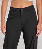 A stylish choice for adding an edgy flair to your everyday attire, the Good Vibes Era Mid-Rise Twill Cargo Pants in black are utility-inspired cargos for women that create a bold yet functional on-trend outfit.