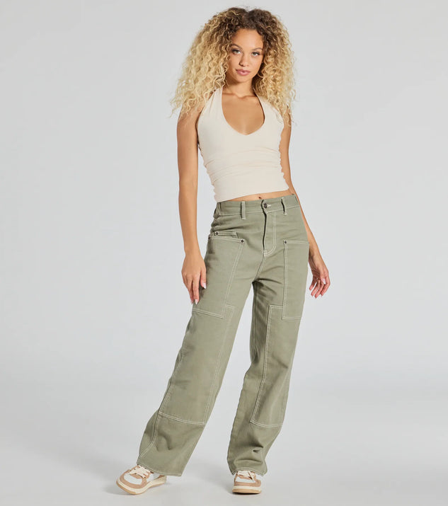 A stylish choice for adding an edgy flair to your holiday attire, the Effortlessly Casual Wide-Leg Twill Cargo Pants in olive are utility-inspired cargos for women that create a bold yet functional holiday outfit.