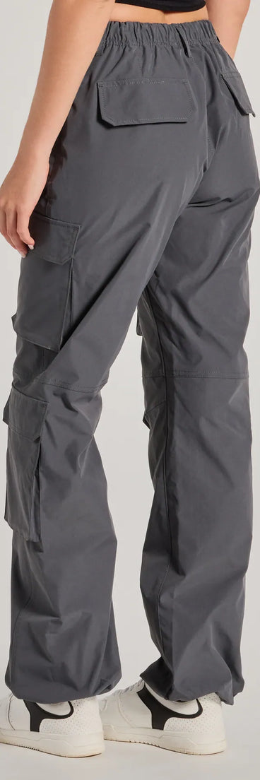 The Trendy Life High Rise Cargo Pants is a trendy women's bottom in charcoal, designed with modern details and alluring textures to complete chic outfits for 2025.