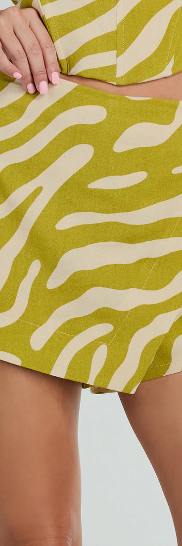 The mini skirt length on the Wild Thing High Rise Zebra Print Skort adds a sultry detail to your going-out outfits or everyday looks.