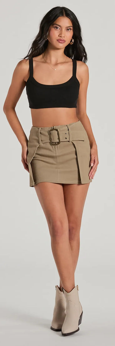 
Upgrade your style game for 2025 with the Refreshed Vibes High Rise Buckle Layered Mini Skirt in olive, perfect for any fashion-forward wardrobe.