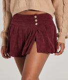 
Upgrade your style game for 2025 with the Trendy Status Corduroy Pleated Drop Waist Mini Skort in wine, perfect for any fashion-forward wardrobe.