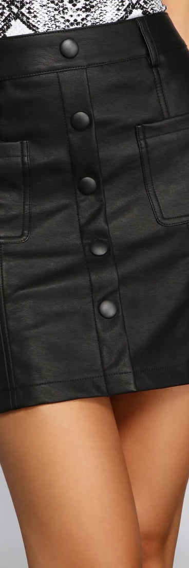 Edgy Chic Faux Leather Mini Skirt
