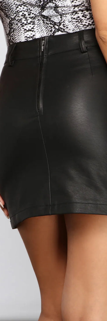 Edgy Chic Faux Leather Mini Skirt