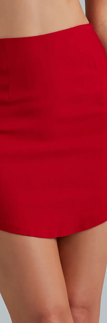 Perfect Staple Scoop Hem Mini Skirt