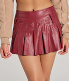
Upgrade your style game for 2025 with the Preppy Allure Pleated Faux Leather Mini Skirt in wine, perfect for any fashion-forward wardrobe.