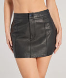 
Upgrade your style game for 2025 with the In The City High-Rise Faux Leather Mini Skirt in black, perfect for any fashion-forward wardrobe.