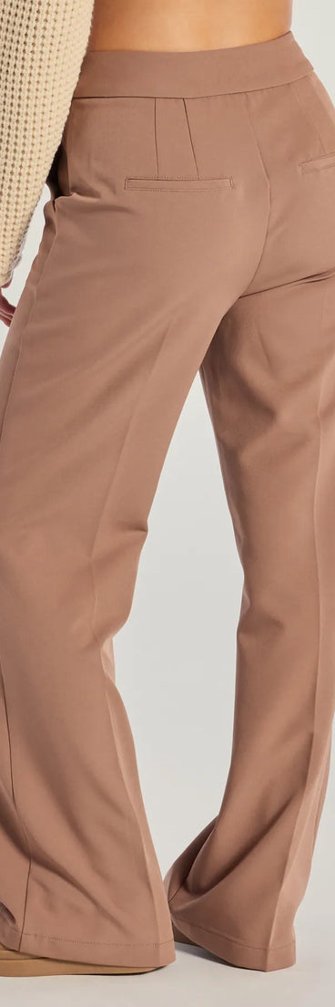 The Casually Sleek Woven Trouser Pants is a trendy women's bottom in mocha brown, designed with modern details and alluring textures to complete chic outfits for 2025.