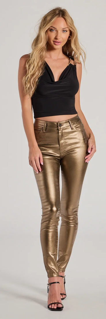 The Fab Moves Metallic Faux Leather Skinny Pants in brown is a pair of women's pants with an on-trend leg style and elevated fabric that adds texture, perfect for crafting effortless winter outfits.