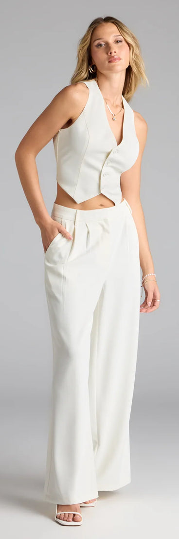 Serve effortless style and scroll-stopping energy in the Power Moves High-Rise Trouser Pants, part of a ivory matching clothing set that does the work for you with bold, polished vibes from top to bottom.