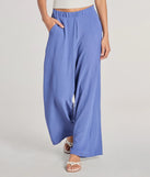 The Airy Chic Woven Wide-Leg Pants is a trendy women's bottom in denim, designed with modern details and alluring textures to complete chic outfits for 2025.