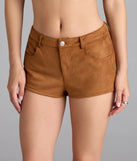 Choosing the camel brown shorts says you’re ready to show off in the Wild Times Mid-Rise Faux Suede Hot Shorts, a warm-weather staple that elevates your outfit and seasonal style.
