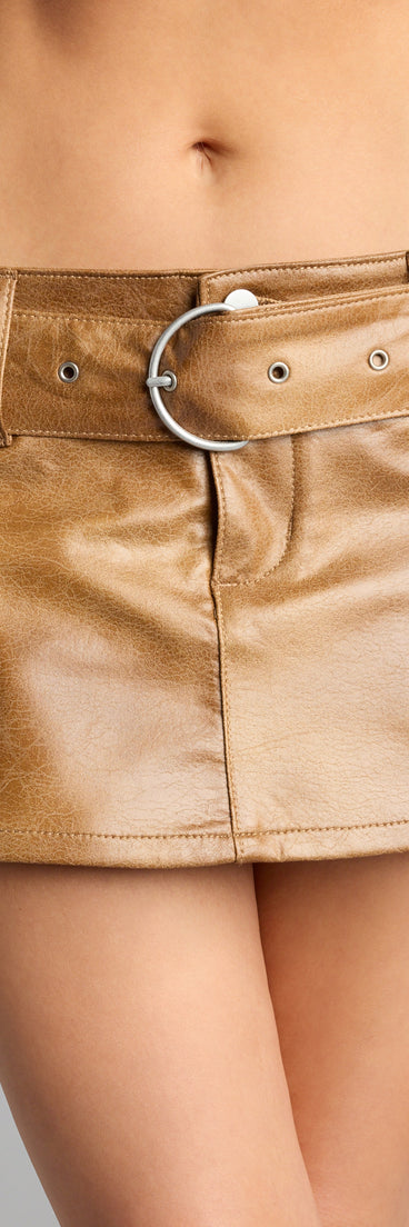 From errands to autumn evenings out, this skort keeps the vibe chic and effortless with the Buckle Up Faux Leather Mini Skort.
