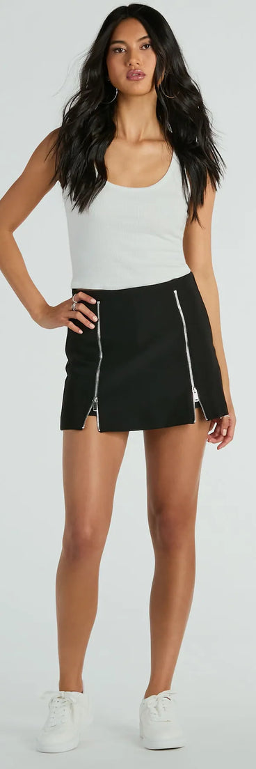 The mini skirt length on the Bringing The Vibe Zipper Ponte Mini Skort adds a sultry detail to your going-out outfits or everyday looks.