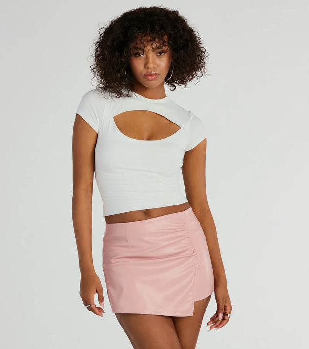 Create bold, fashion-forward looks for spring or summer with the Worth It Faux Leather Mini Skort in pink, a must-have piece from Windsor’s collection of stylish bottoms for women.