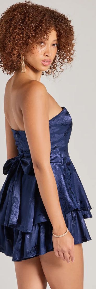 Make getting ready easy with the Irresistible Darling Strapless Tie Waist Satin Romper in navy blue, a playful one-piece perfect for brunch dates, weekend plans, or vacation vibes.