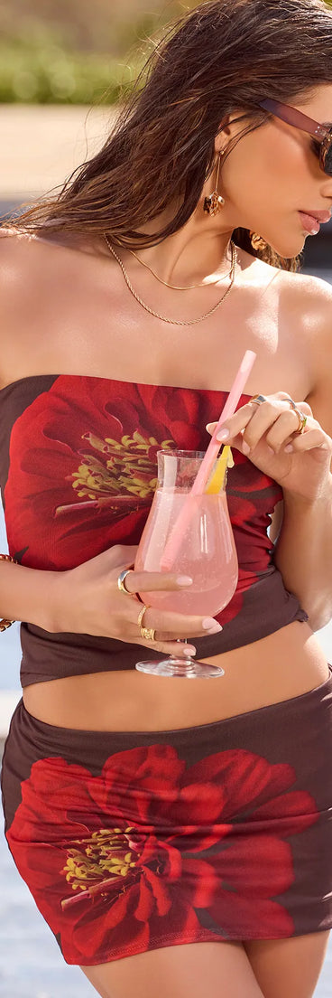 Pair the Bold Flirt Floral Mesh Mini Skirt with your favorite crop or bodysuit for effortless fall outfits with on-trend brown skirts that speak your style.