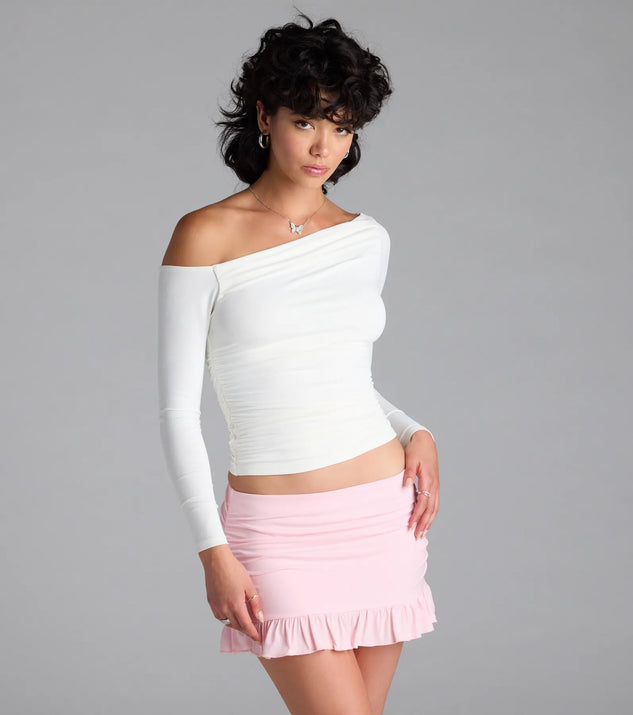 Choosing the pink skirt says you’re ready to show off in the Good Days Ruffle Mini Skirt, a warm-weather staple that elevates your outfit and seasonal style.