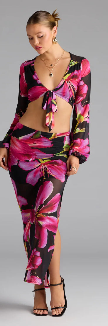 Serve effortless style and scroll-stopping energy in the Vacay Queen Tropical Floral Mesh Maxi Skirt, part of a black matching clothing set that does the work for you with bold, polished vibes from top to bottom.