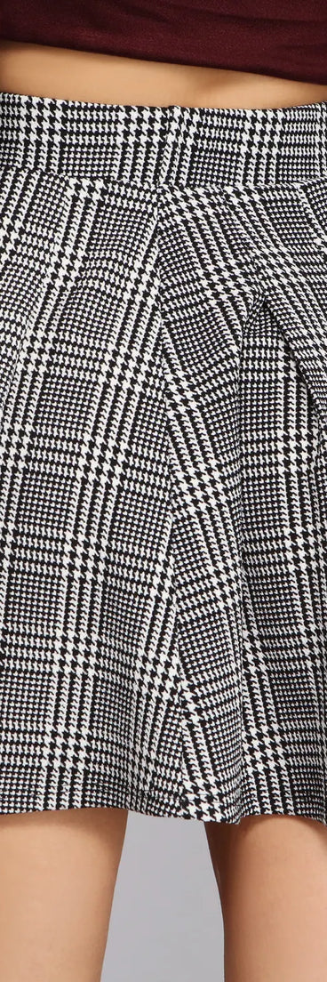Chic Houndstooth Pleated Mini Skirt