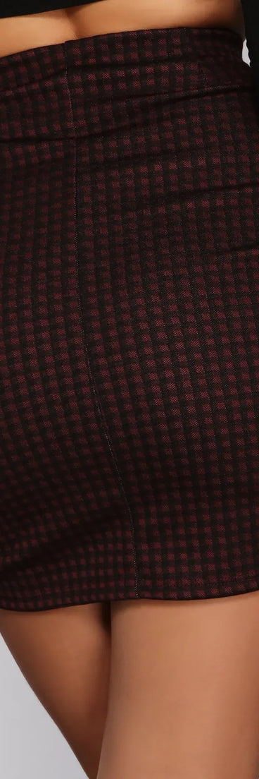 Chic Checkered Ruched Mini Skirt