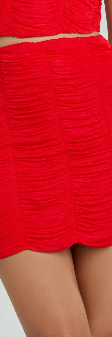 The mini skirt length on the Out For The Night High Rise Mesh Mini Skirt adds a sultry detail to your going-out outfits or everyday looks.