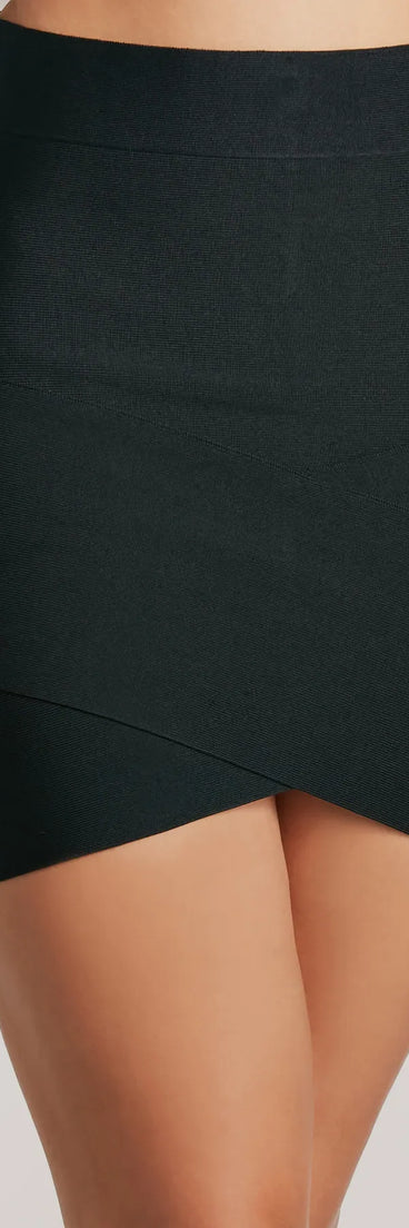 The Oh-So-Snatched Bandage Mini Skirt is a trendy women's bottom in black, designed with modern details and alluring textures to complete chic outfits for 2025.