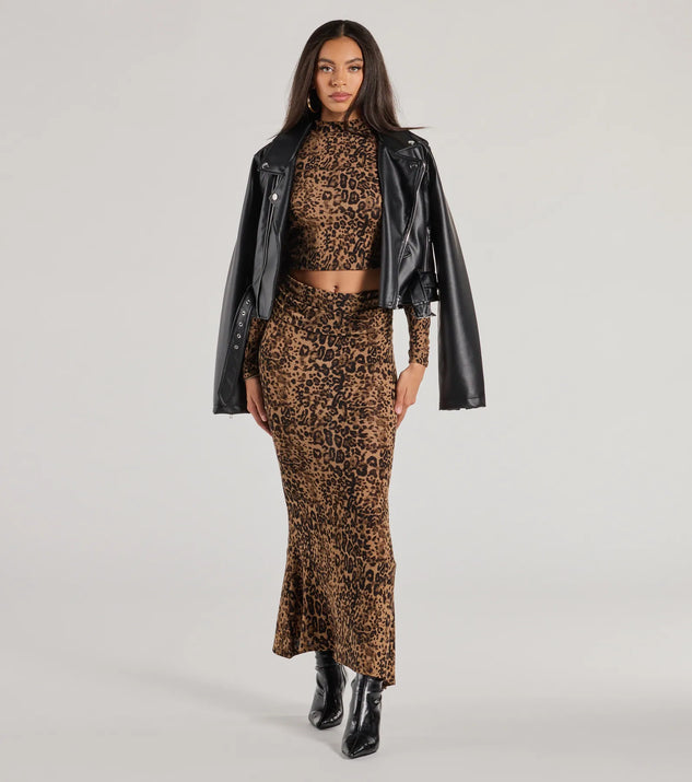 Effortlessly create party outfits or vacation-ready looks with the Bold Aura Leopard Print Knit Maxi Skirt, one part of a versatile women's leopard print matching set perfect for quick and easy outfit combinations from layering chic outfits to transitioning your look seamlessly.