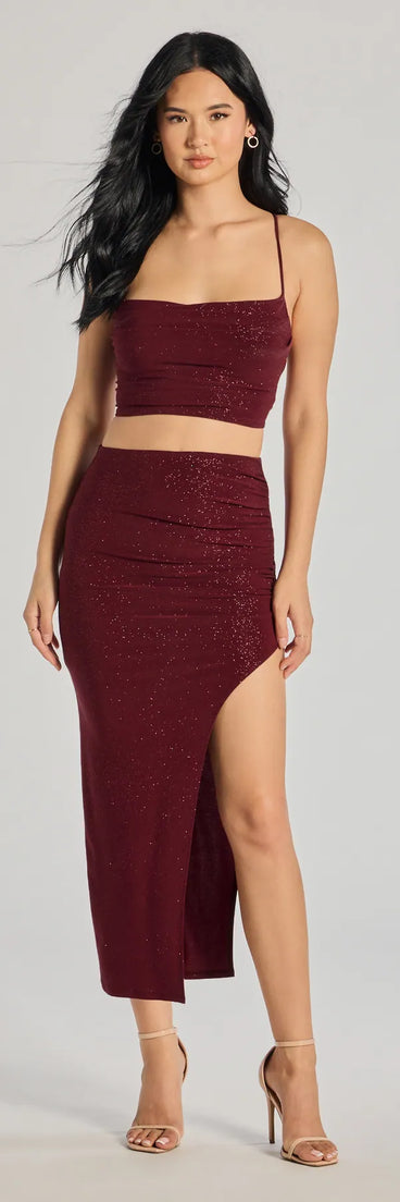 Serve effortless style and scroll-stopping energy in the Glitzy Affair High-Slit Glitter Midi Skirt, part of a burgundy matching clothing set that does the work for you with bold, polished vibes from top to bottom.