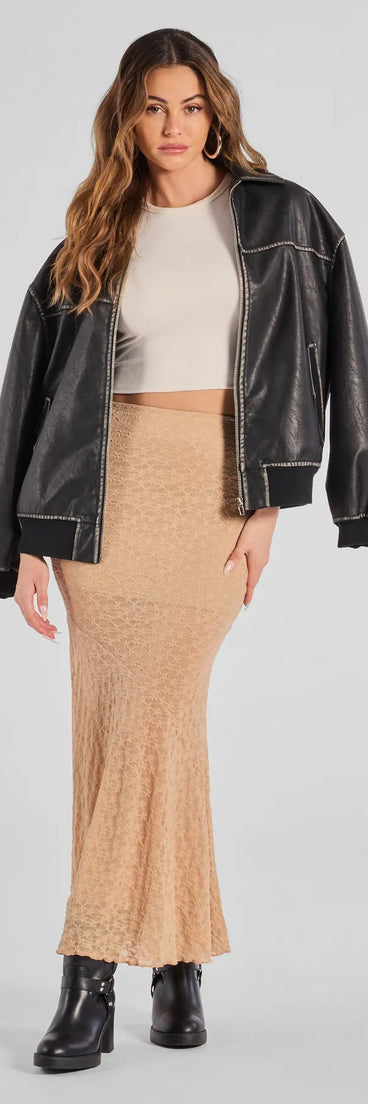 The Boho Beauty Floral Lace Maxi Skirt is a trendy women's bottom in taupe, designed with modern details and alluring textures to complete chic outfits for 2025.