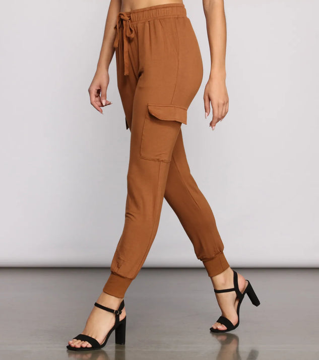 Essential High Waist Cargo Joggers