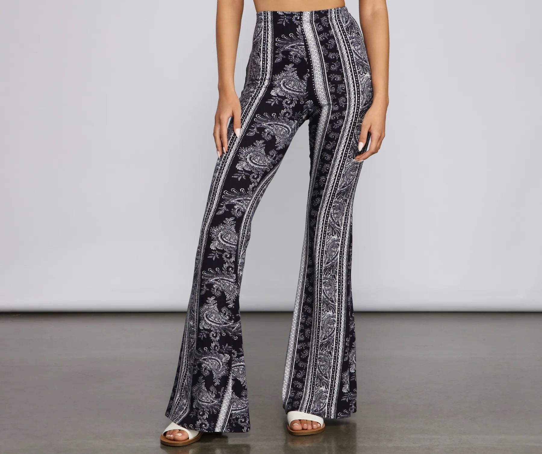 ★PLZPROJECT★ SIDE CURVED BUTTON PANTS【送料0/関税0】 6f756f17-ac3d-4eb8-b76d-