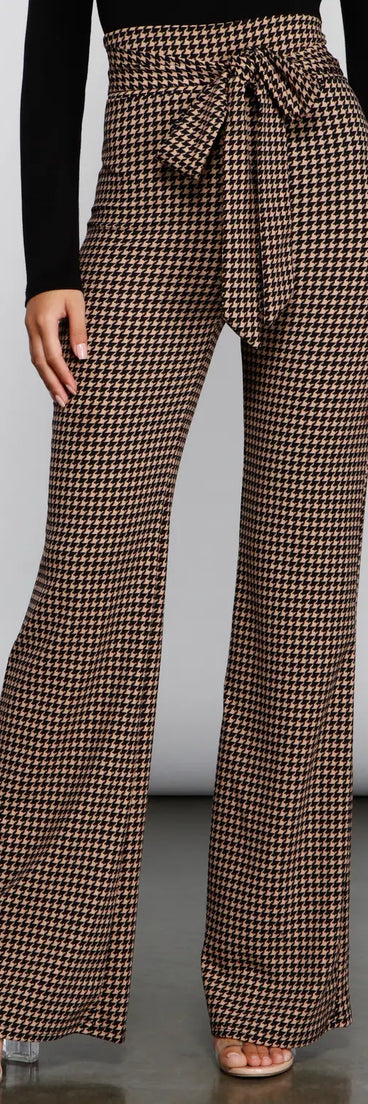 Chic Tie-Front Houndstooth Pants