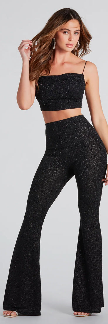 The Dose Of Glitter High-Rise Flare Pants is a trendy women's bottom in black, designed with modern details and alluring textures to complete chic outfits for 2025.