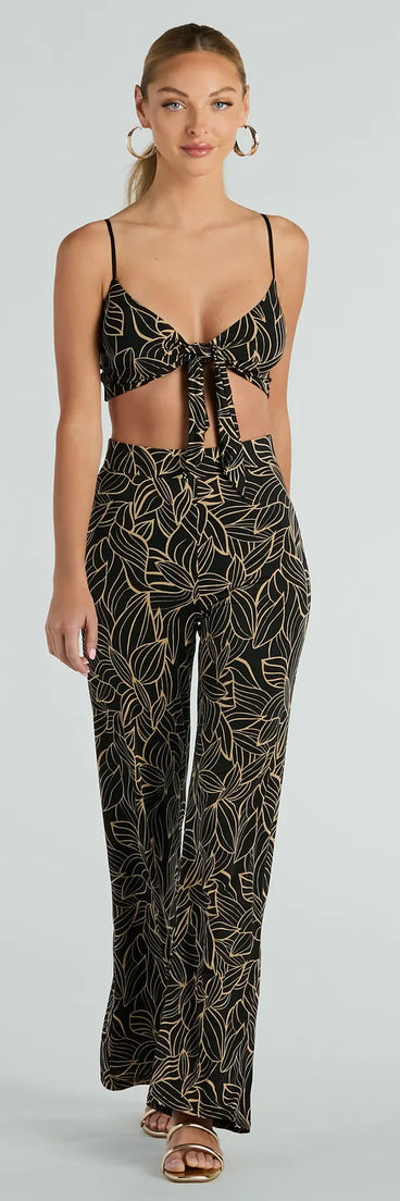 Refresh your fall closet with stylish women's pants like the Island Sun Tropical High Rise Palazzo Pants in a sleek fabric and a pant leg style that makes your look unique.