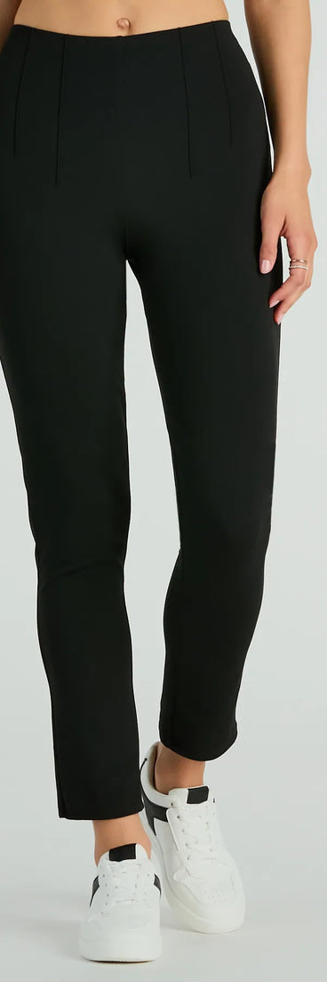 The Power Mood High-Rise Skinny Trouser Pants is a trendy women's bottom in black, designed with modern details and alluring textures to complete chic outfits for 2025.
