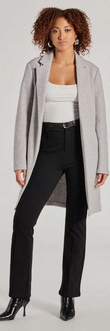 Stay polished and comfortable in the Modern Muse Ponte Knit Belted Tapered Pants, trendy black pants for women that transition from everyday looks to weekend slay.