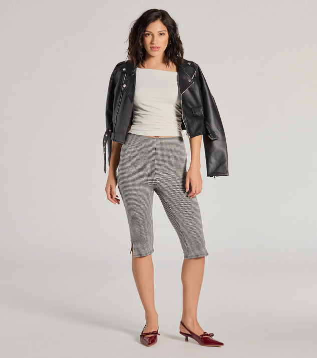 
Upgrade your style game for 2025 with the Cool Trend High-Rise Cuffed Wide-Leg Denim Jeans, perfect for any fashion-forward wardrobe.