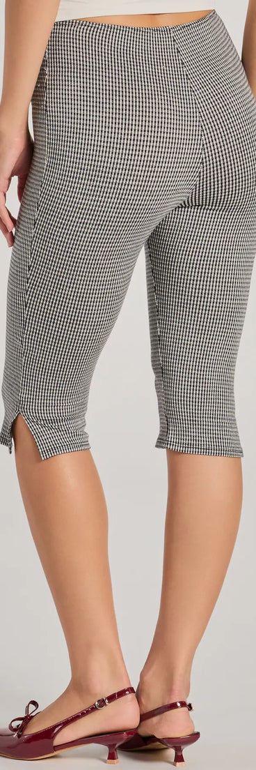 The Cool Girl Vibes High Waist Gingham Capri Pants is a trendy women's bottom in black, designed with modern details and alluring textures to complete chic outfits for 2025.