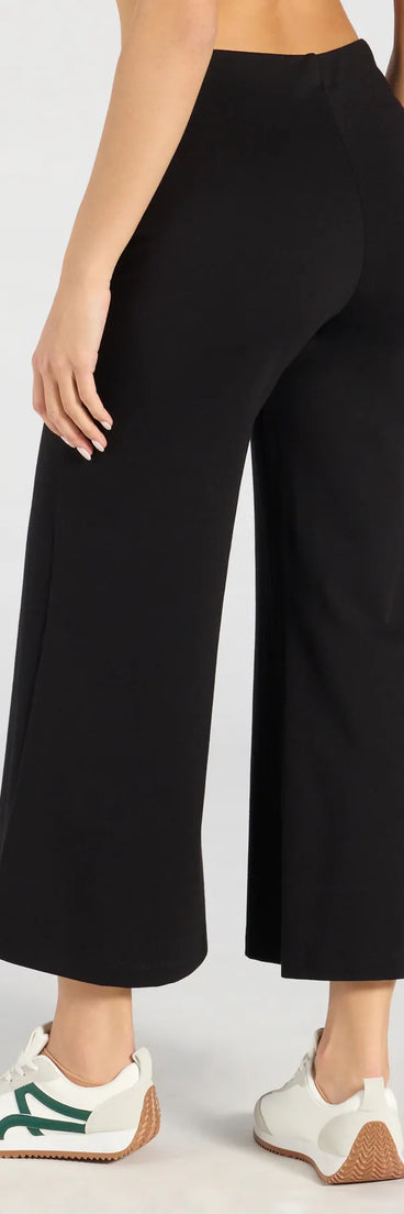 Stay polished and comfortable in the Dare To Flare High-Rise Ponte Pants, trendy black pants for women that transition from everyday looks to weekend slay.