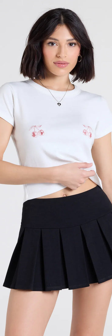 Pair the School's Out High-Rise Pleated Ponte Skort with your favorite crop or bodysuit for effortless fall outfits with on-trend black skorts that speak your style.