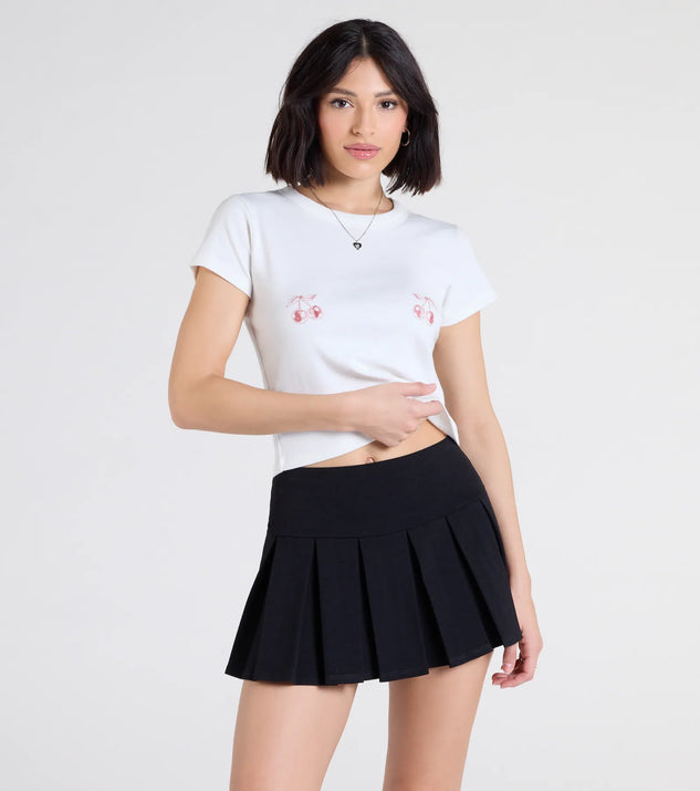 Pair the School's Out High-Rise Pleated Ponte Skort with your favorite crop or bodysuit for effortless warm-weather looks with on-trend black skorts that speak your style.