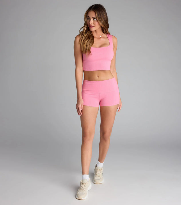 Designed for campus outfits, sleek workwear, and on-the-go moments, the Chill Girlie Foldover Hot Shorts are trendy pink bottoms for women bringing effortless fall versatility.
