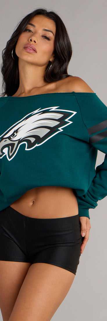 Make a fall statement in the Sleek And Stunning Mid-Rise Hot Shorts, a closet must-have among fall bottoms for women.