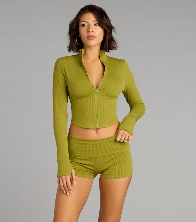 Make a fall statement in the Cozy Cool Rib Knit Foldover Shorts, a closet must-have among fall bottoms for women.