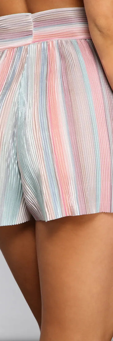 Trendy Pleated And Striped Shorts