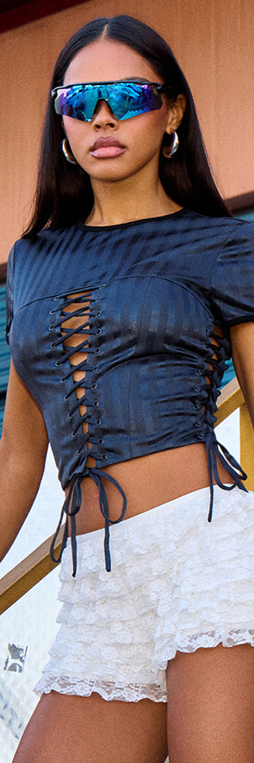Chic Fairytale Tiered Lace Hot Shorts