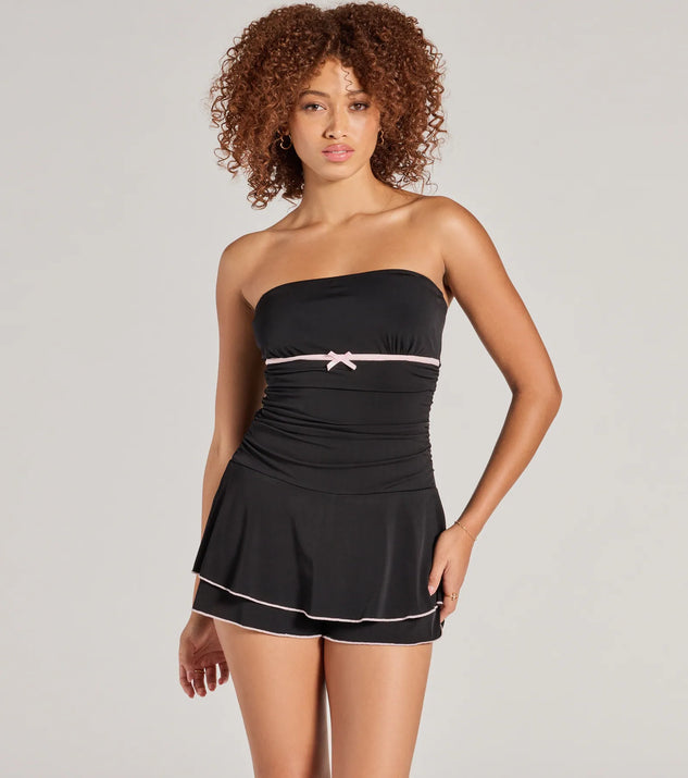 Revamp your 2025 wardrobe with this chic addition, the Little Crush Sleeveless Bow Pleated Romper in black, perfect for elevating your style in the new year.