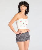 Create bold, fashion-forward looks for spring or summer with the Chic Statement Gingham Ruffle Hot Shorts in black, a must-have piece from Windsor’s collection of stylish bottoms for women.