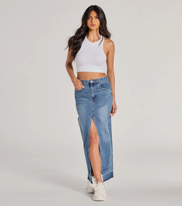 The denim wash and trendy design of the Coolest Vibe High Slit Denim Maxi Skirt is a chic fall piece for any wardrobe, versatile for everyday wear.